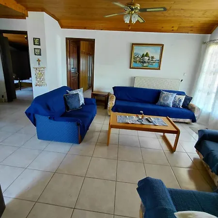 Thalassa Nest * Flogita