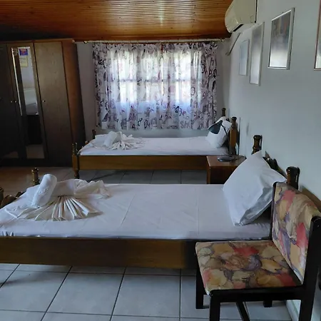 Thalassa Nest Flogita
